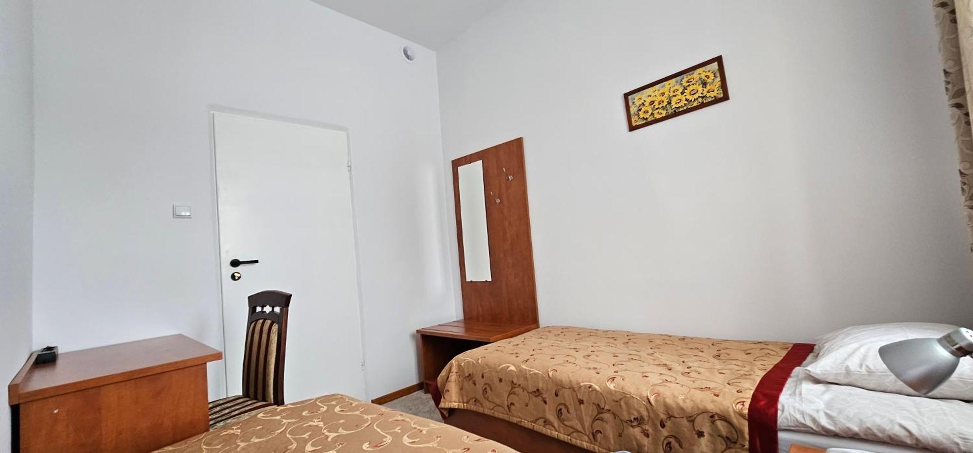 Rest Hostel Airport Modlin Nowy Dwor Mazowiecki Luaran gambar