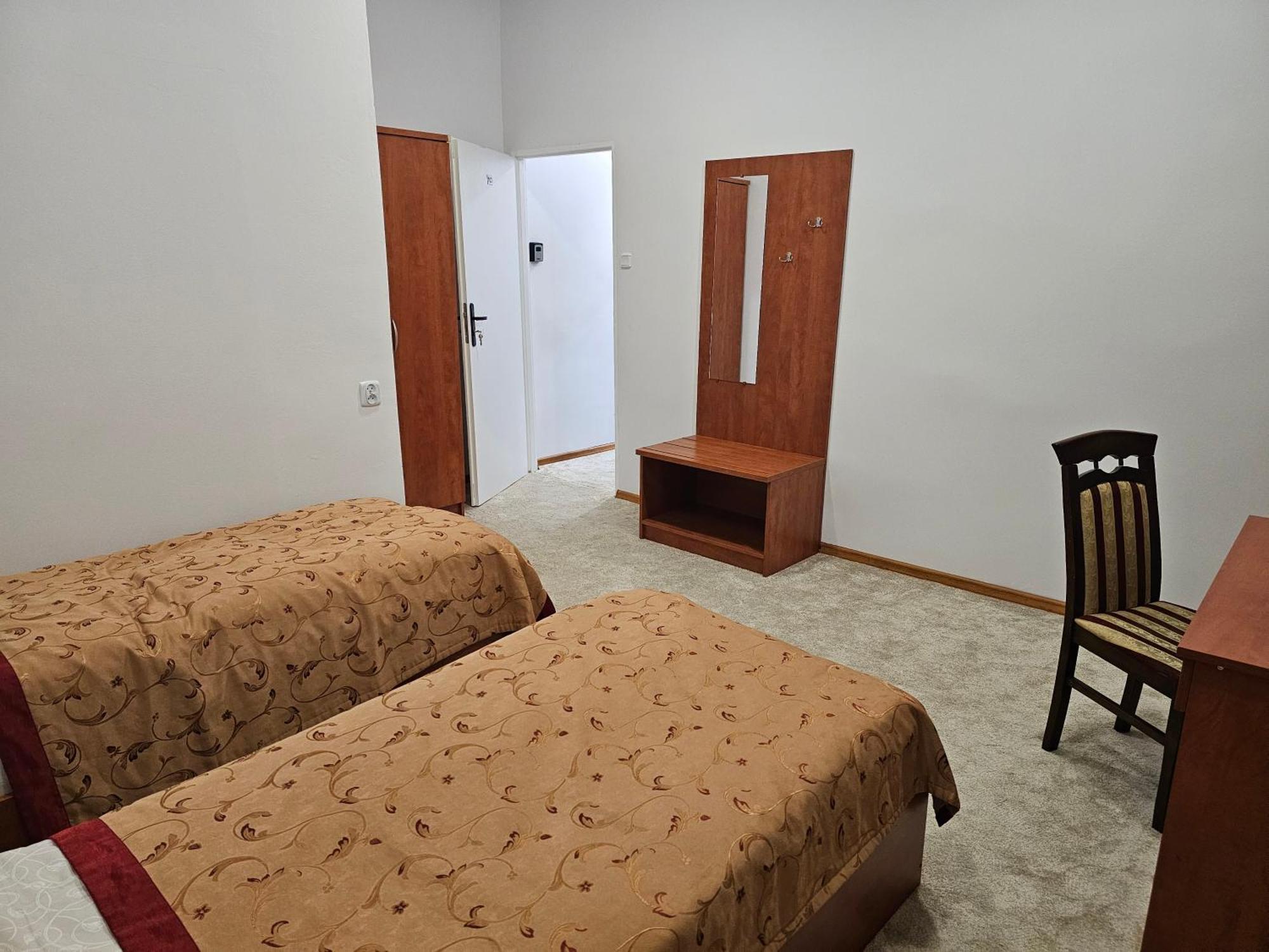 Rest Hostel Airport Modlin Nowy Dwor Mazowiecki Luaran gambar