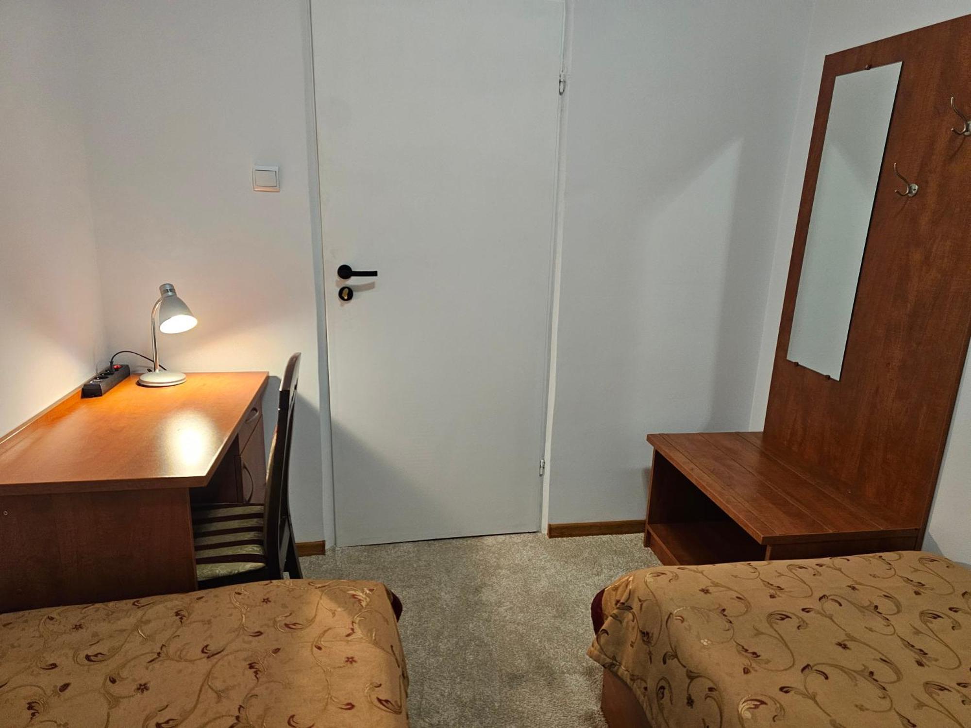 Rest Hostel Airport Modlin Nowy Dwor Mazowiecki Luaran gambar